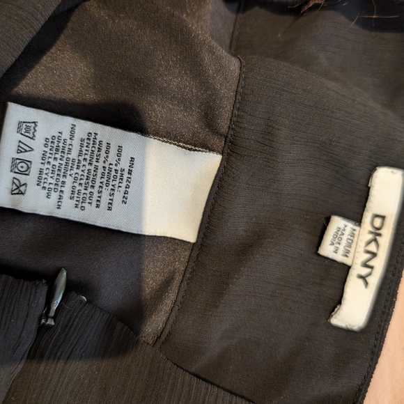 Dkny Black Ruffled Skirt Size Medium - Picture 6 of 7